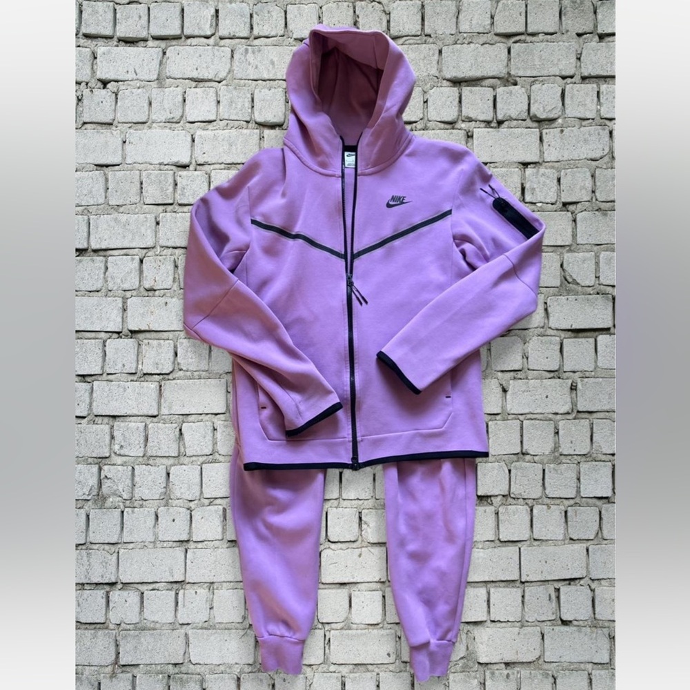 Men’s Sz S  Nike Sportswear Tech Fleece Hoodie & Joggers Set Violet/Black